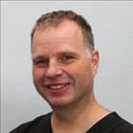 Dr Alan  Maxwell