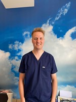 Dr Lewis Kapa