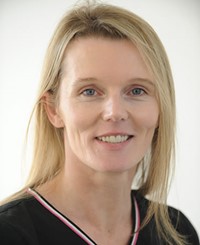pamela  lowe